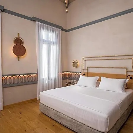 Scala De Faro 5*